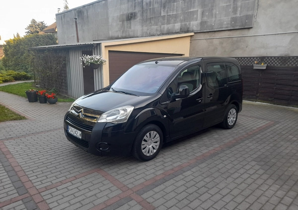 Citroen Berlingo cena 22900 przebieg: 213034, rok produkcji 2009 z Kłecko małe 466